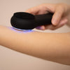 Die VBEAUTY 3-in-1 Sonic Pro Gesichtsreinigungsbürste hat eine Thermo, eine Kryo und Reinigungsfunktion mit integrierter Licht-Therapie