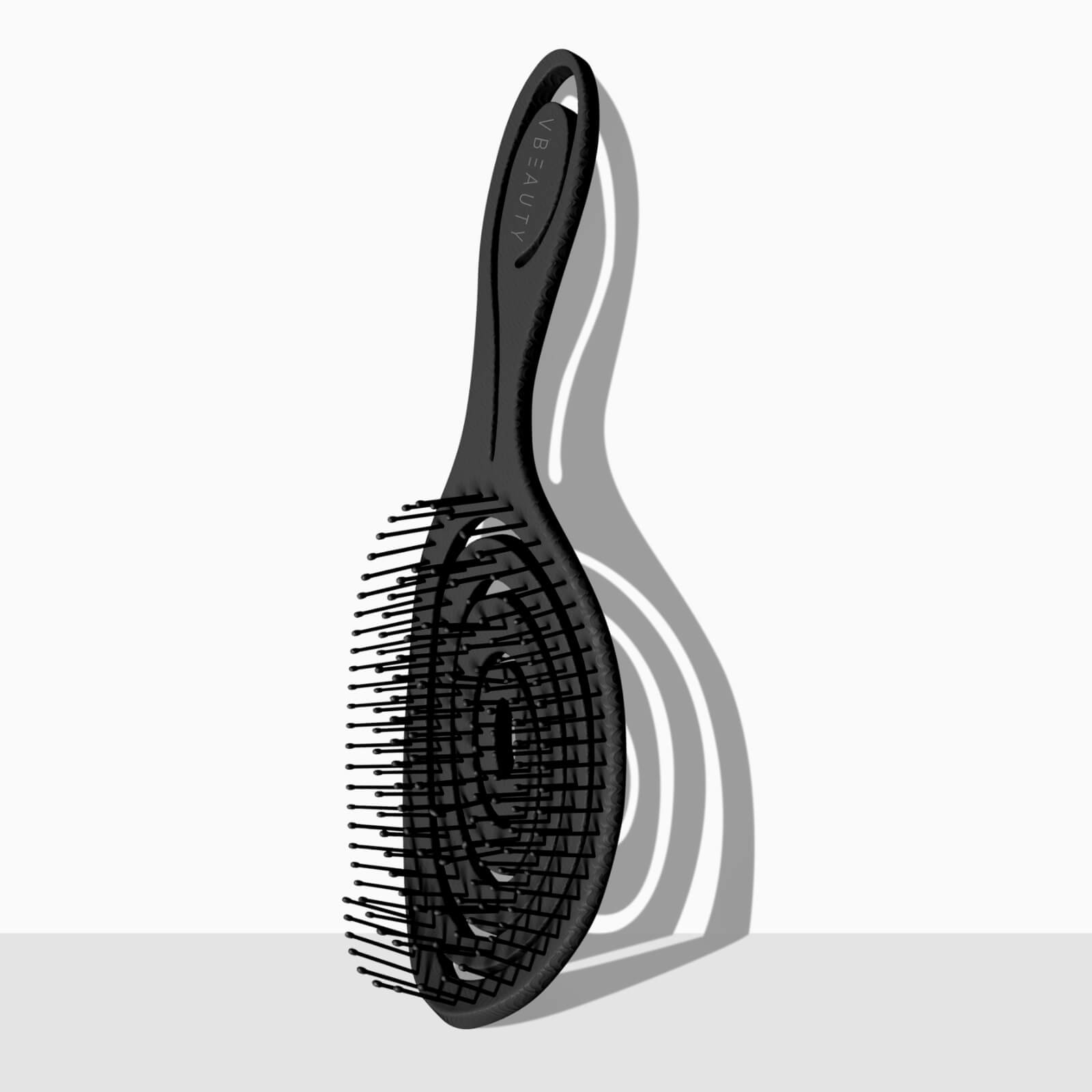 Dank ihres flexiblen, spiralförmigen Bürstenkopfes ermöglicht sie ein schmerzfreies Haarbürsten ohne Ziepen. Diese innovative Technologie eignet sich sowohl für nasses als auch trockenes Haar, verleiht na