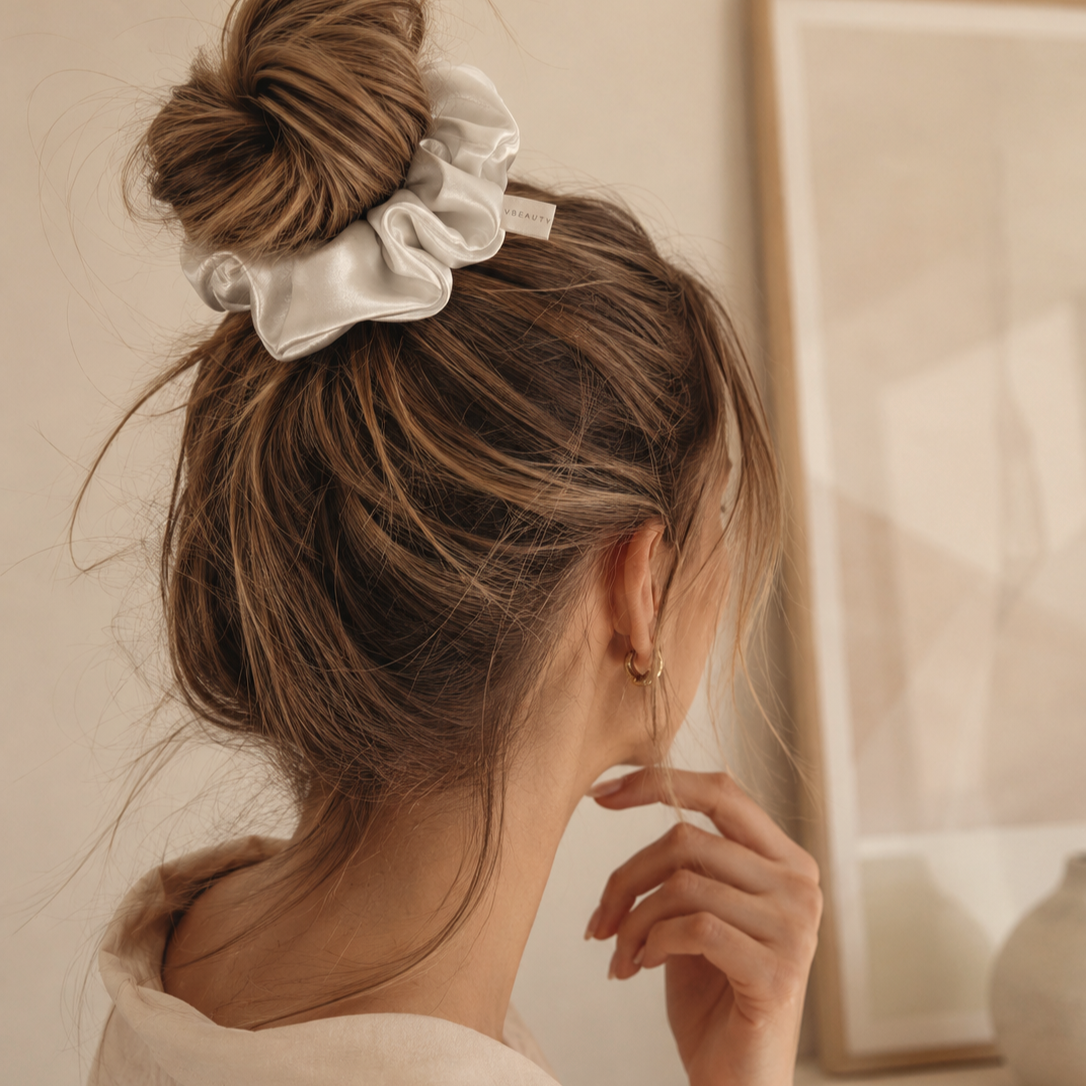 VBEAUTY Premium Seiden Scrunchie - Creme